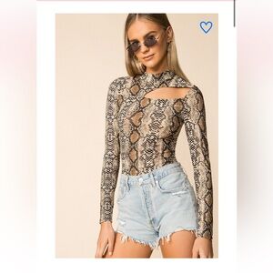 Superdown Polina cutout top